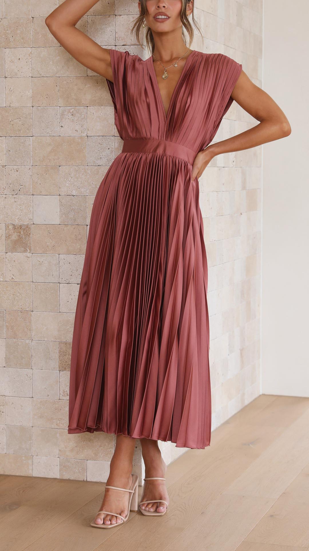 Kaitlyn | Women's Pleated V Neck Midi Wedding Guest Dress
